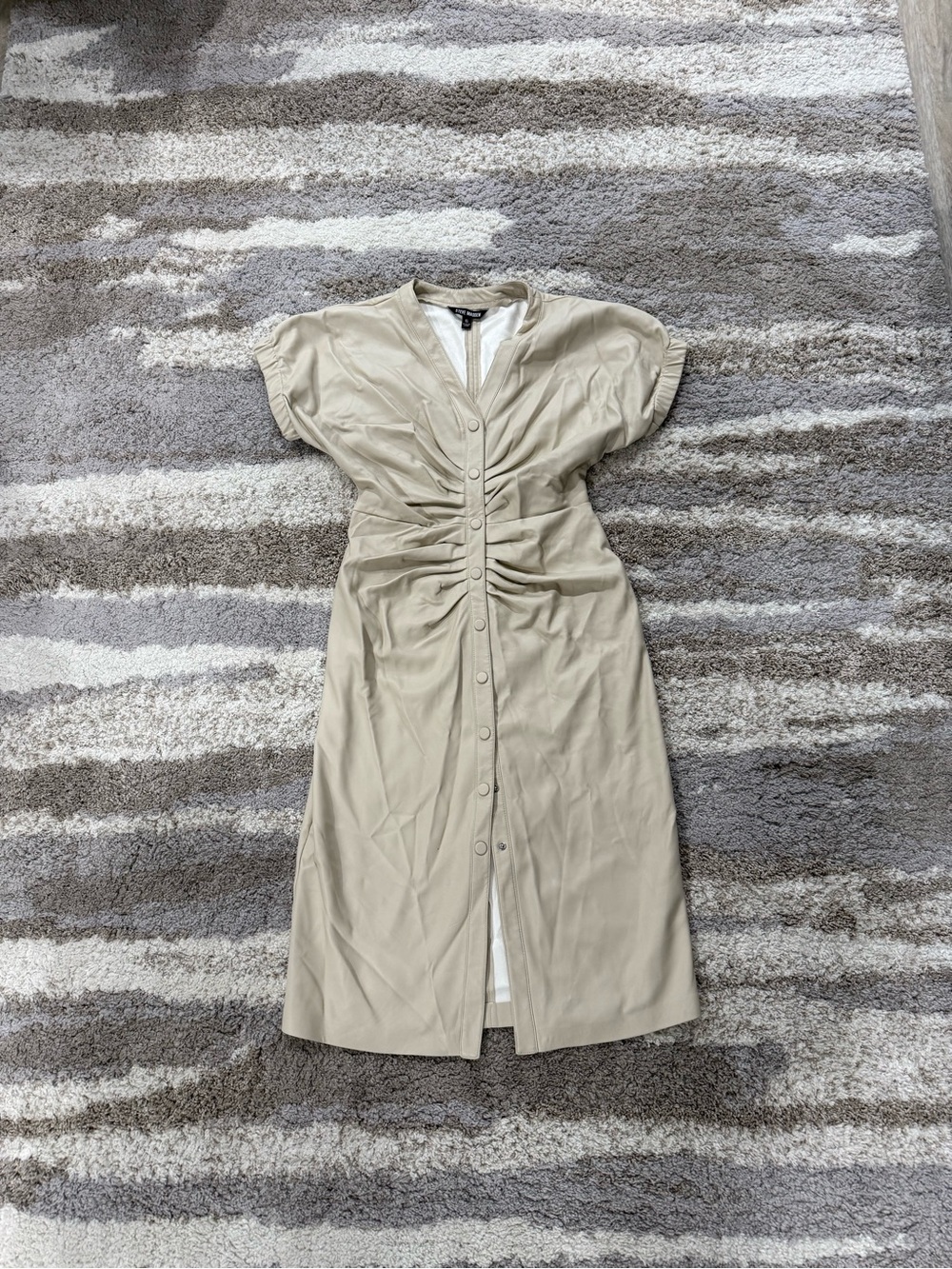 Steve Madden Neutral Beige Button-Front Ruched Midi Dress